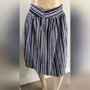 NWT de collection skirt